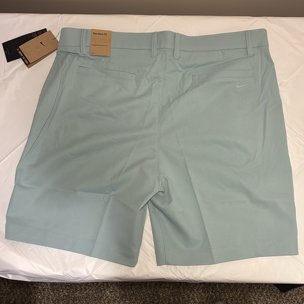 Nike Men's Light Aqua Flat Front Golf Shorts - Picture 3 of 6
